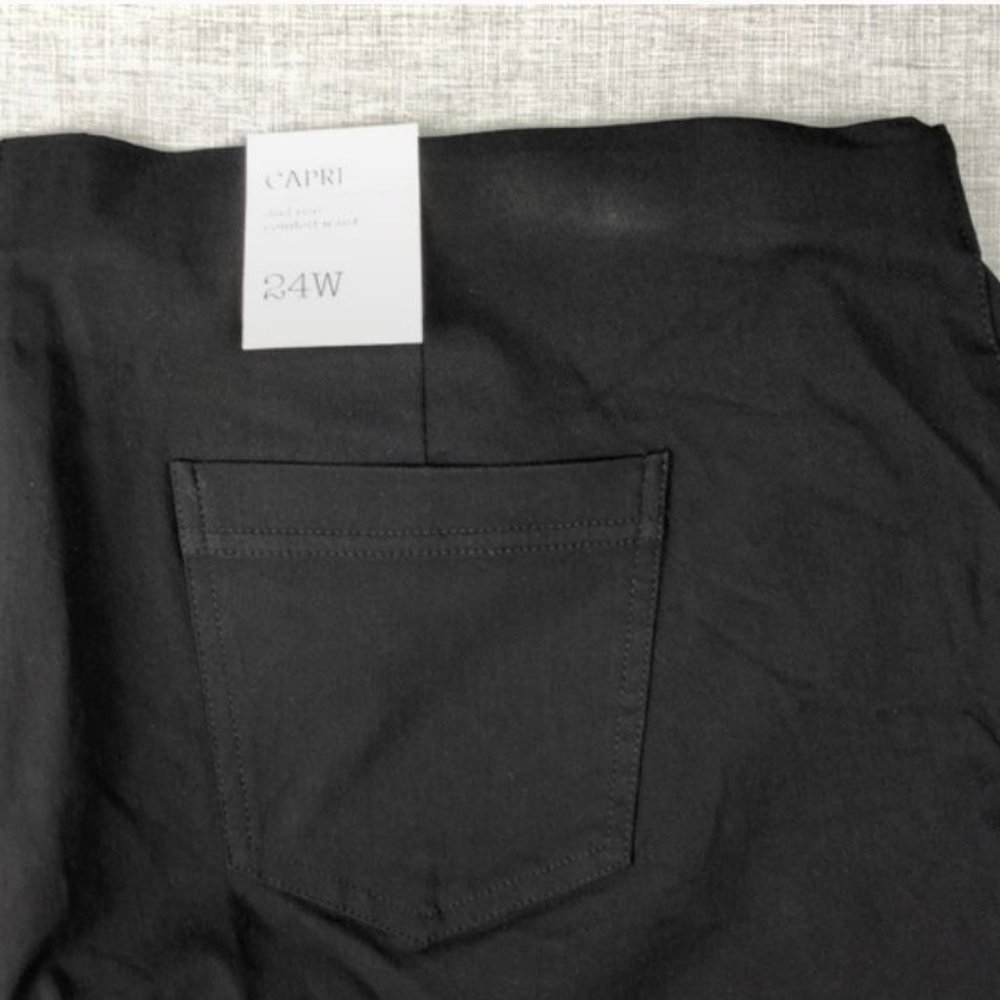SOLD - Style & Co Black Pull On Capri Pants NWT - Picture 5 of 5